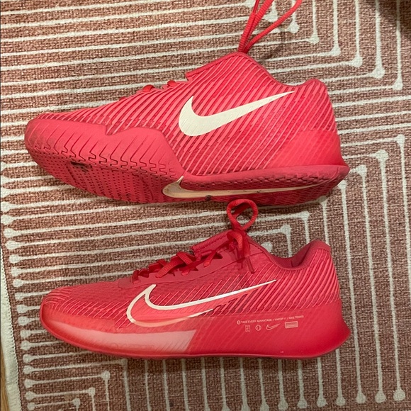 NikeCourt Vapor 11 Shoes Womens Sz 8.5 Pink Tennis Athletic Sneakers DR6965-600 - Picture 3 of 9